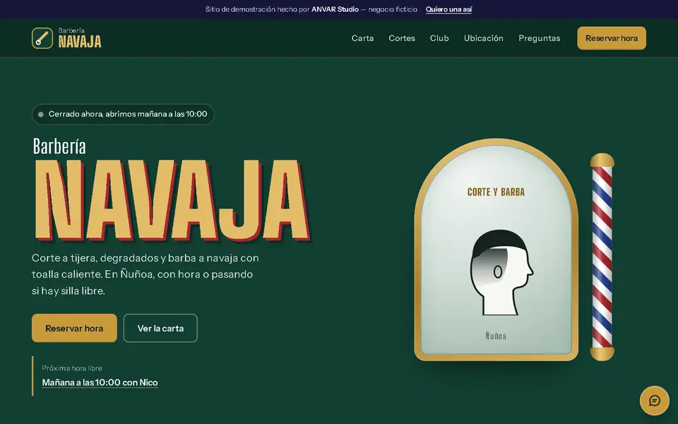 Portada de la demo Barbería Navaja: logotipo grande, espejo y poste de barbero.